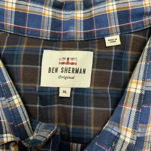 Ben Sherman Plaid Button Up - Picture 2 of 3